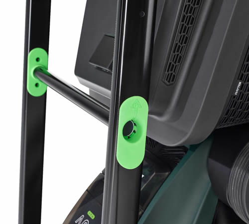 Hayter-hawk-43-codeHA555-handle-close-up