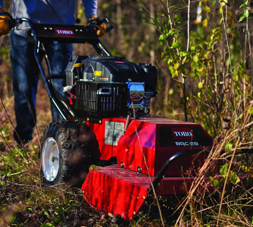 toro-brc28-brushcutter-right-lifestyle-2