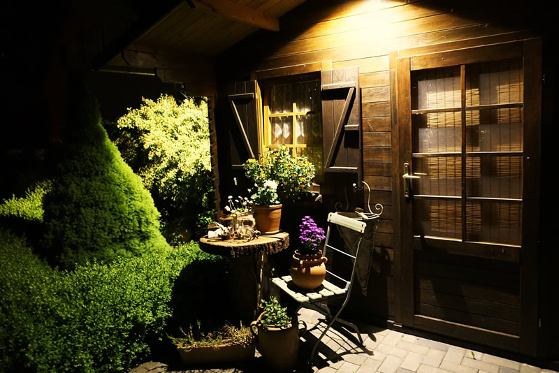 garden-shed-seating